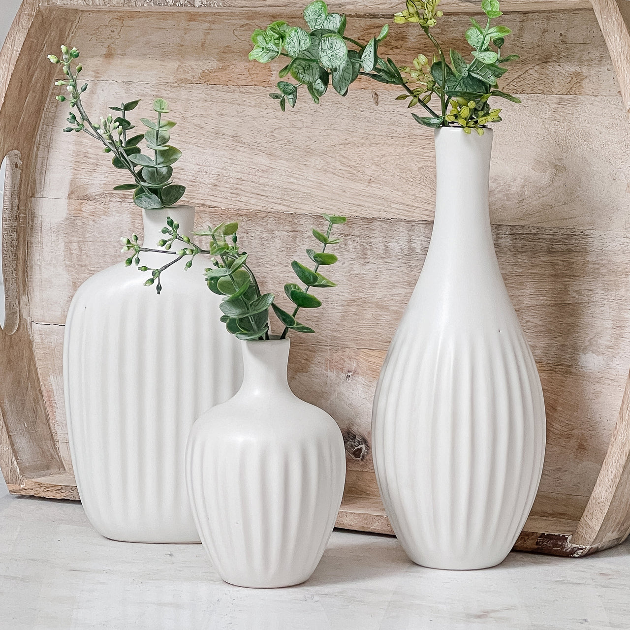Modern White Set of 3 Neck Vases